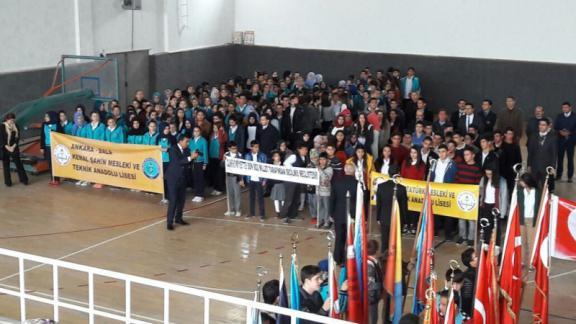 İlçemiz Bala Kapalı Atatürk Spor Salonunda 29 Ekim Cumhuriyet Bayramı kutlandı.