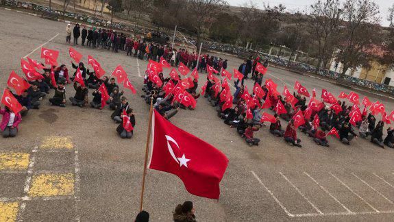 Afşar İlk ve Ortaokulu Öğrencilerinden Afrin Zeytindalı Harekâtına ve Mehmetçiğe Destek