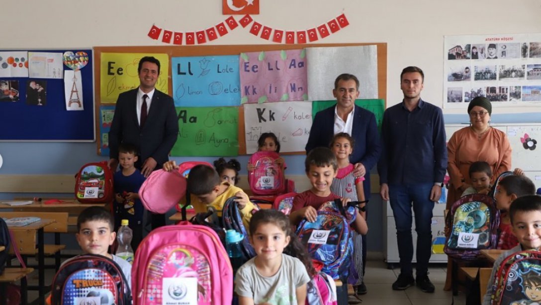 Köy Okullarımıza Çanta ve Kırtasiye Yardımı